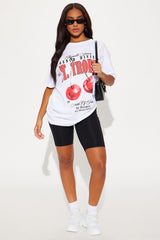St. Tropez Cherry Graphic T-Shirt – French Riviera Oversized Summer Tee
