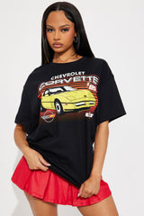 Chevrolet Corvette ’85 Graphic T-Shirt – Retro Car Print Oversized Tee